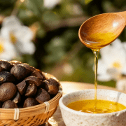 护肤山茶油：不同肤质精准攻略，养出健康肌