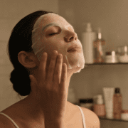 护肤山茶油加持，恩泉面膜守护女性内外之美