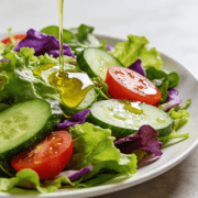 中华老字号山茶油：轻食红花茶油，无腹担享健康滋味