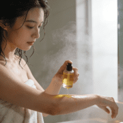 恩泉护肤山茶油，分阶舒纹的天然护肌选择