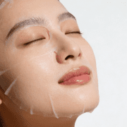 护肤山茶油奢享焕新:恩泉红花山茶面膜,十五分钟敏肌安抚术